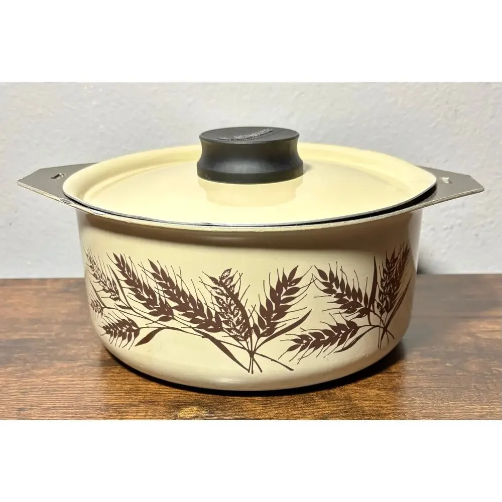 Vintage Multiware 8” Harvest Wheat Enamel Coated Aluminum Casserole Dish
